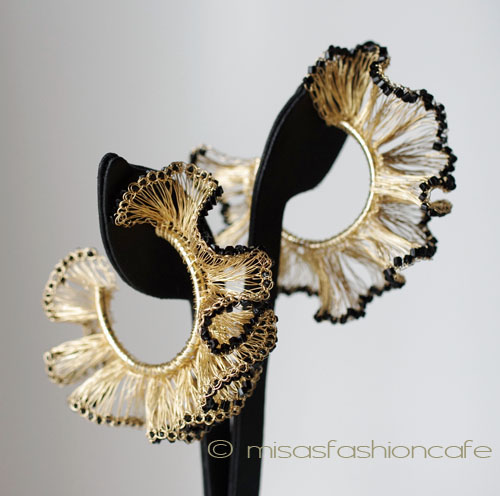 （画像用） Lavish ピアス 18Kgp フープ Black