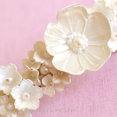 （画像用） ヘアーバレッタ パール　再販！