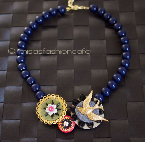 （画像用） NY お花ネックレス ネイビー・ゴールド