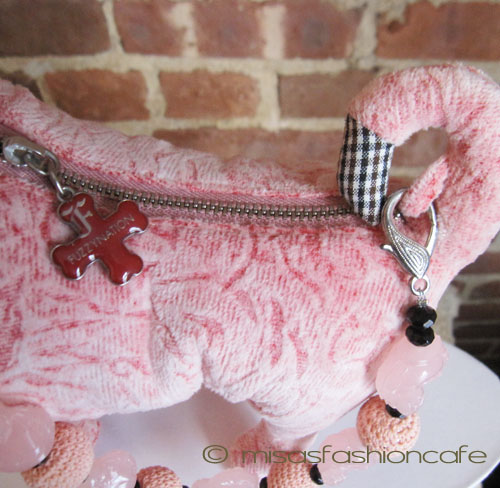 （画像用） クラッチ＆ハンドバッグ 　パグ　（ピンクのローズ）