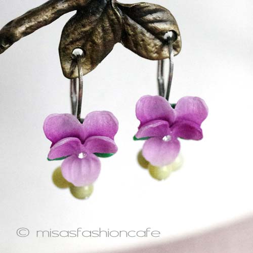 （画像用） スミレのお花　ピアス