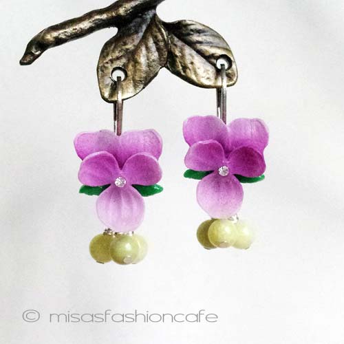 （画像用） スミレのお花　ピアス