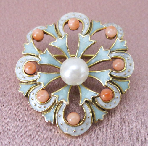 （画像用） 天然珊瑚　ブローチ