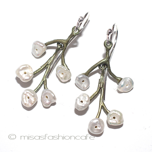 （画像用） 真珠　カスミソウのお花 ピアス　または　クリップ