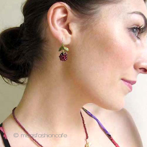 （画像用） ラズベリー野苺イチゴ 天然石ピアス/イヤリング