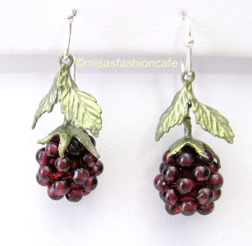 （画像用） ピアス　または　クリップ ガーネットのラズベリー