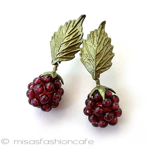 （画像用） ラズベリー野苺イチゴ　 天然石ガーネット　ピアス