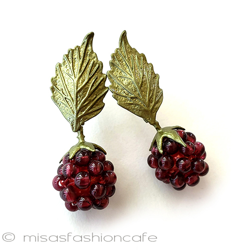 （画像用） ラズベリー野苺イチゴ　 天然石ガーネット　ピアス