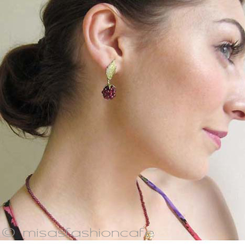 （画像用） ラズベリー野苺イチゴ　 天然石ガーネット　ピアス