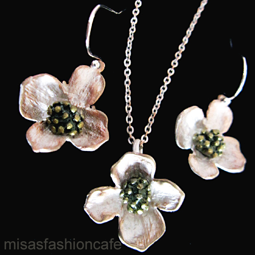 （画像用） マイケルミショー セット ハナミズキのお花