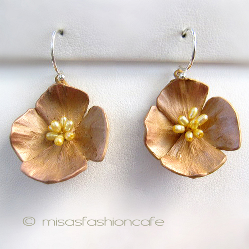 （画像用） マイケルミショー ピアス 真珠 ポピーの花