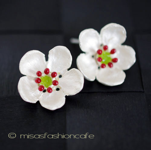 （画像用） マイケルミショー ピアス 梨のお花