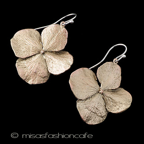 （画像用） ピアス　または　クリップ あじさい　再販！