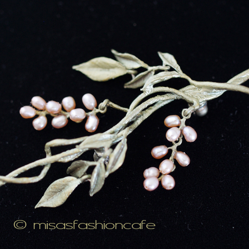 （画像用） マイケルミショー ブローチ 　真珠　藤の花