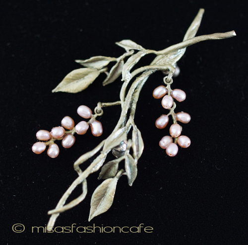 （画像用） マイケルミショー ブローチ 　真珠　藤の花