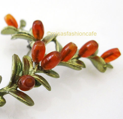 （画像用） Michaud ブローチ ボックスウッドの実