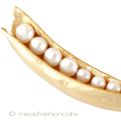 （画像用） マイケルミショーブローチ ７真珠のえんどう豆24金