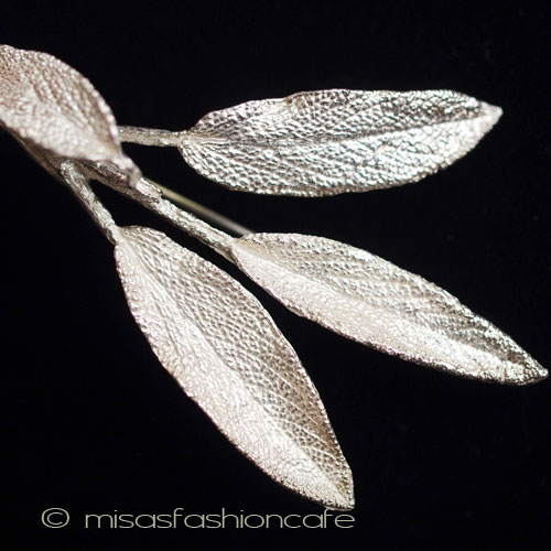 （画像用） マイケルミショーブローチ ハーブ　セージの葉