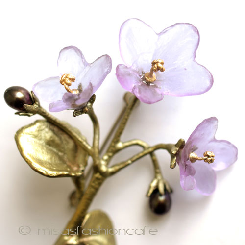（画像用） マイケルミショー ブローチ 真珠　スミレのお花