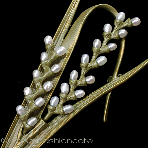 （画像用） 真珠のお米ブローチ