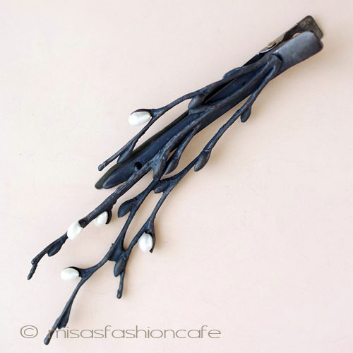 （画像用） Michaud ヘアークリップ 　真珠の猫柳