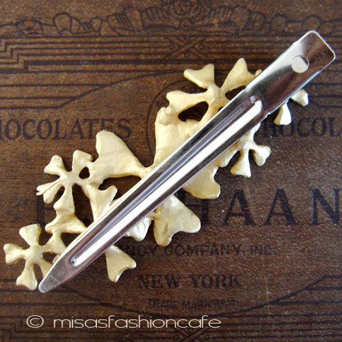 （画像用） Michaud ヘアークリップ 　真珠のお花　