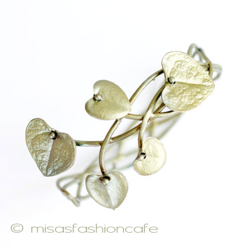 （画像用） マイケル ミショー ハートの葉　バングル