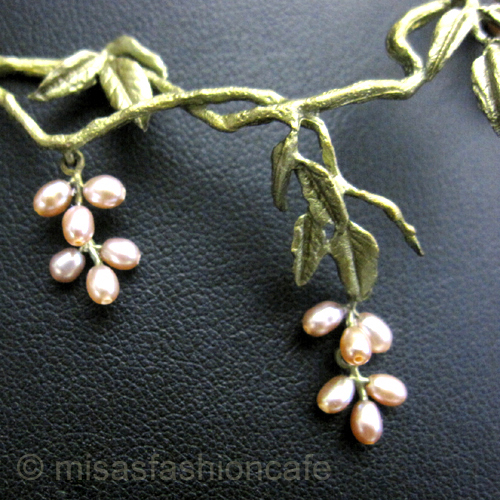 （画像用） マイケルミショー ネックレス 真珠・藤のお花