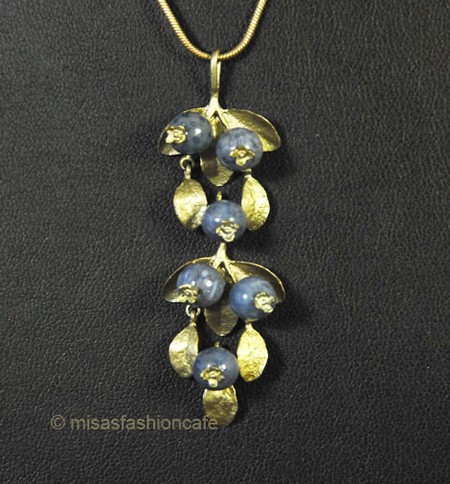 （画像用） Michaud ネックレス ブルーベリー