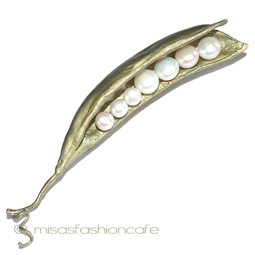 （画像用） マイケルミショー ブローチ ７真珠のさやえんどう豆