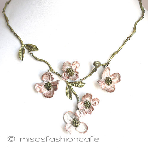 （画像用） Michaud ネックレス ハナミズキのお花