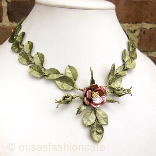 （画像用） Michaud ネックレス ケシパールのローズ