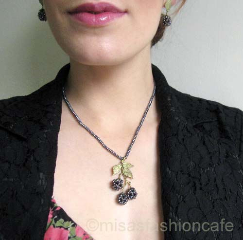 （画像用） Michaud ネックレス ブラックラズベリー