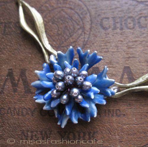 （画像用） Michaud ネックレス ブルーコーンフラワー