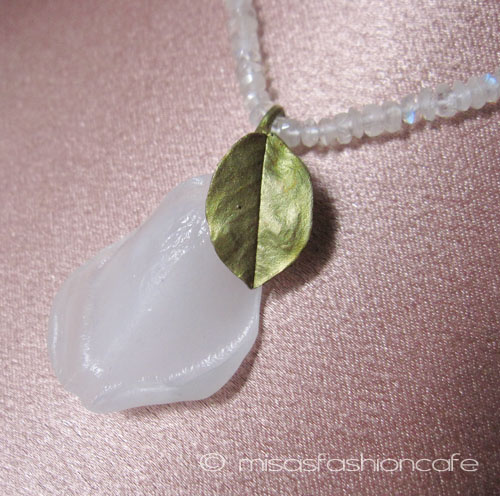 （画像用） マイケルミショー ネックレス 　天然石　薔薇（ホワイト）