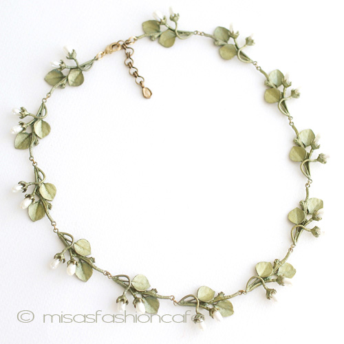 （画像用） マイケルミショー 真珠の花ネックレス