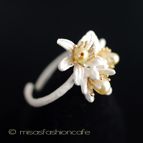 （画像用） マイケルミショーリング 真珠　オレンジの花