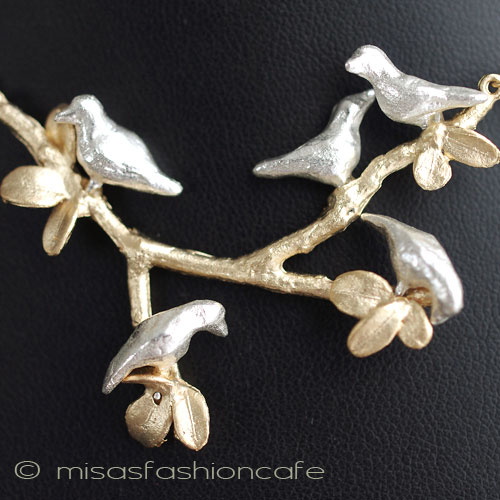 （画像用） マイケルミショー 鳥と木　真珠ネックレス