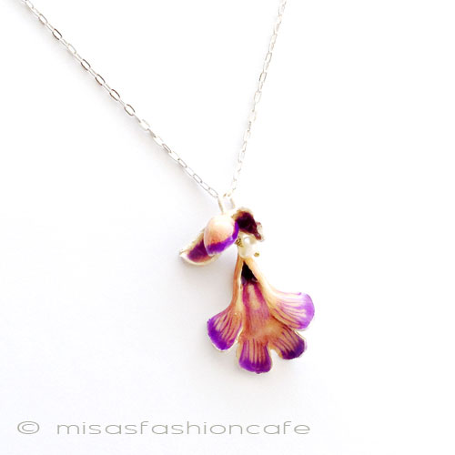 （画像用） マイケルミショー　真珠 蘭の花ネックレス