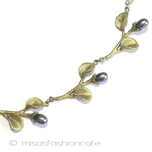 （画像用） マイケルミショー　真珠 スミレの蕾　ネックレス