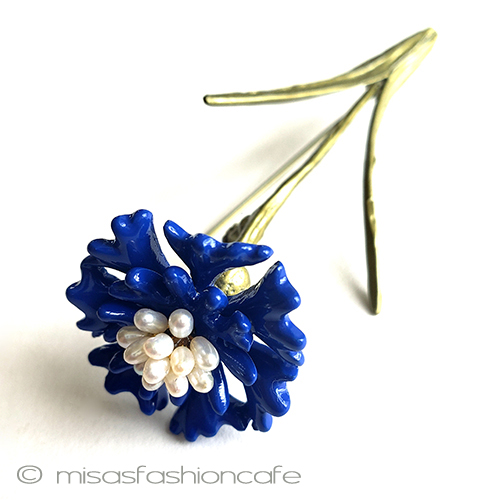 （画像用） 真珠　ブルーのお花 ボタニカルブローチ