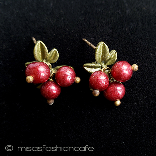 （画像用） 真珠ベリー　ピアス パールのクランベリー