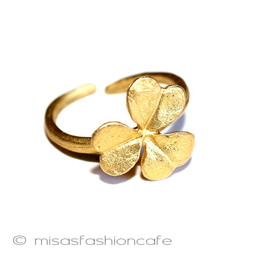 （画像用） マイケルミショーリング ゴールドのクローバー