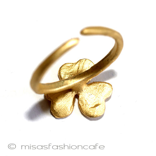 （画像用） マイケルミショーリング ゴールドのクローバー