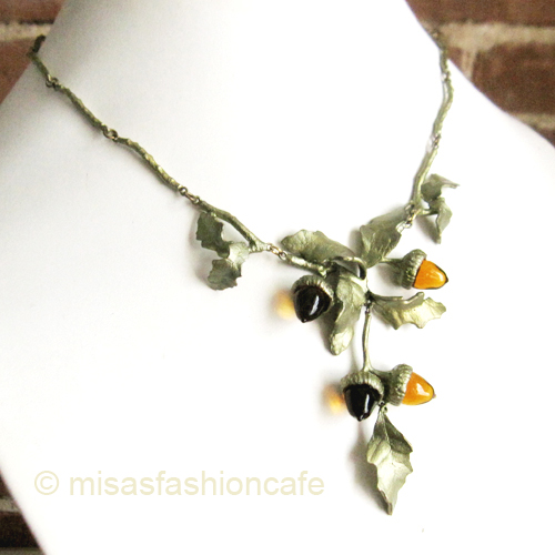 （画像用） Michaud ネックレス カシの木・どんぐり