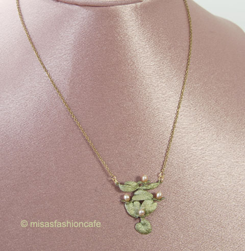 （画像用） Michaud ネックレス 睡蓮