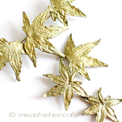 （画像用） マイケルミショーブローチ ひらひら揺れる　もみじ　