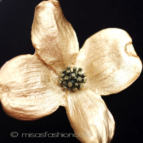 （画像用） マイケルミショー　ブローチ 24Kgp　ハナミズキの花