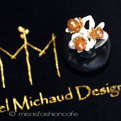 （画像用） マイケルミショーリング 真珠　オレンジの花