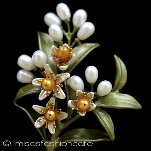 （画像用） 真珠の花ブーケ・ブローチ